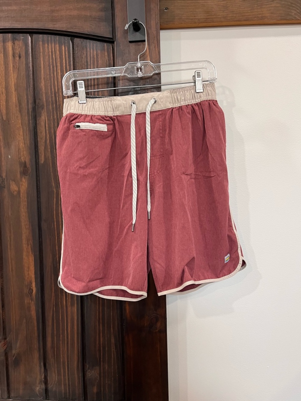 Vuori men’s shorts size medium great condition